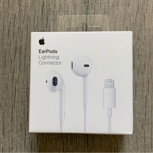Apple EarPods with Lightning Connector - White - NEW IN BOX